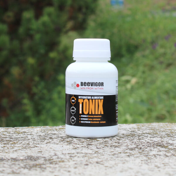 Tonix 30 capsule<br>con Spirulina, Vitamina <b>C </b>ed Astragalo - immagine 3